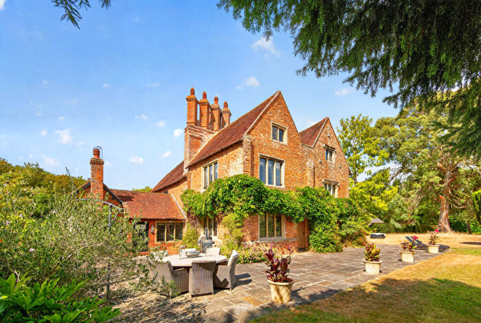 6 Bedroom Detached House For Sale In Church Lane Baughurst Tadley Hampshire, RG26