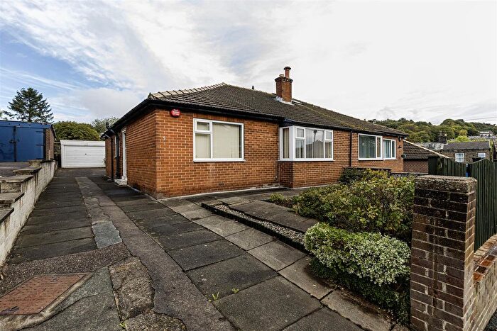 3 Bedroom Semi-Detached Bungalow For Sale In Beaumont Street, Longwood, Huddersfield, HD3