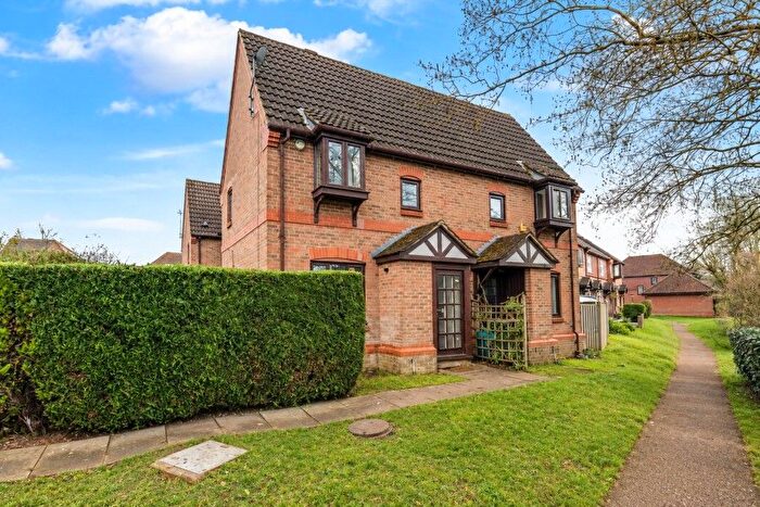 1 Bedroom Semi-Detached House To Rent In Devoil Close, Guildford, GU4
