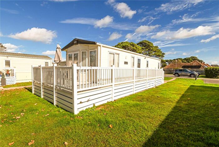 2 Bedroom Park Home For Sale In Chewton Sound, Hoburne Naish Holiday Park, Barton On Sea, Hampshire, BH25