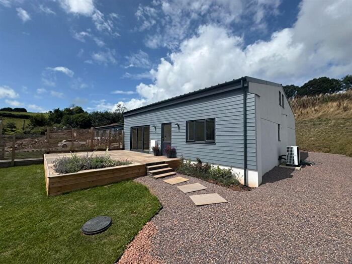 3 Bedroom Bungalow To Rent In Cadeleigh, Tiverton, EX16