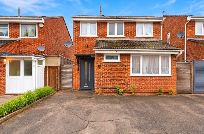 4 Bedroom Detached House For Sale In Lakeside Place, London Colney, St. Albans, Hertfordshire, AL2