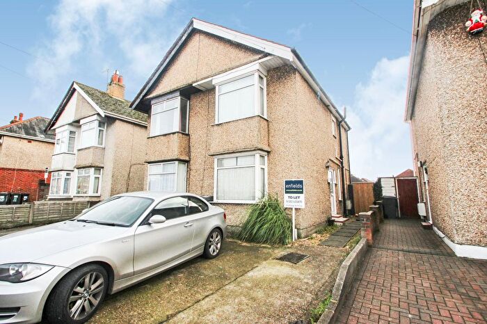 3 Bedroom Semi-Detached House To Rent In Columbia Road, Bournemouth, BH10