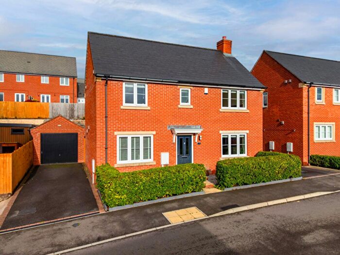 4 Bedroom Detached House For Sale In Portway Drive, Matlock, Derbyshire, DE4