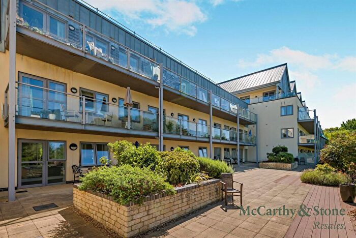1 Bedroom Apartment For Sale In Bowles Court, Westmead Lane, Chippenham, SN15