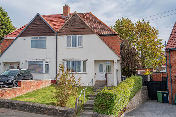 3 Bedroom Semi-Detached House For Sale In Dovedale Gardens, Lyndhurst, Gateshead, NE9