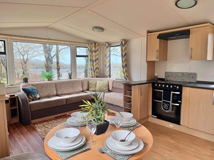 2 Bedroom Caravan For Sale In Hedley Wood Manor, Bridgerule, Devon, EX22