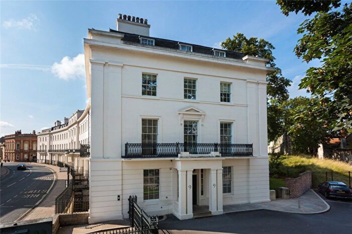 2 Bedroom Flat For Sale In St. Leonards Place, York, North Yorkshire, YO1