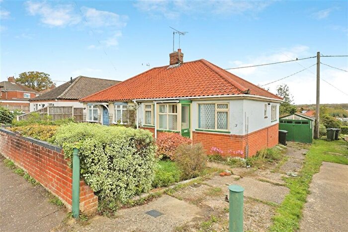 2 Bedroom Semi-Detached Bungalow For Sale In Margaret Road, Norwich, NR5