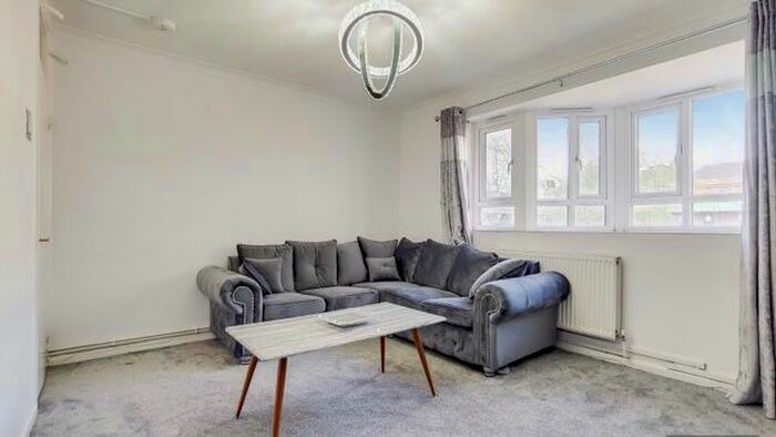 3 Bedroom Maisonette To Rent In Charles Square, Old Street, London, N1