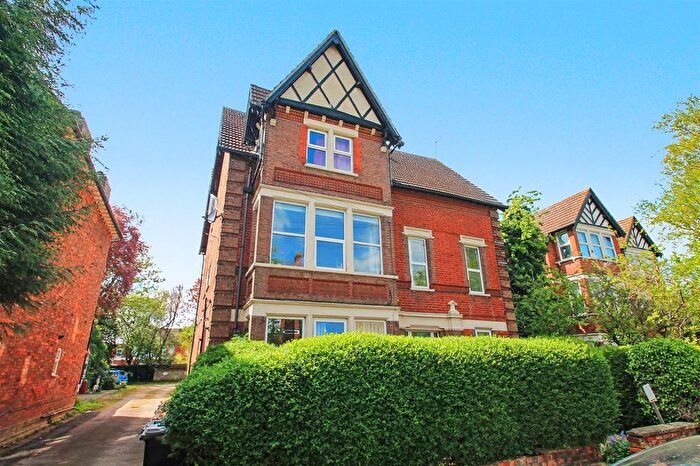 2 Bedroom Flat For Sale In St. Andrews Road, Bedford, MK40