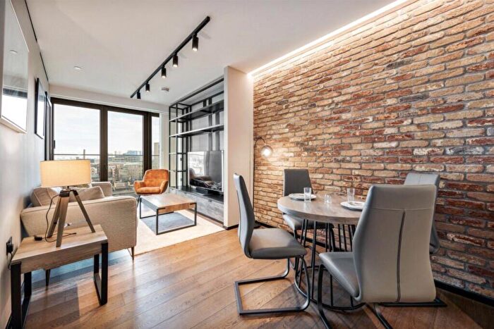 1 Bedroom Flat For Sale In The Stage Apartment, Hewett Street, Hackney, London, EC2A