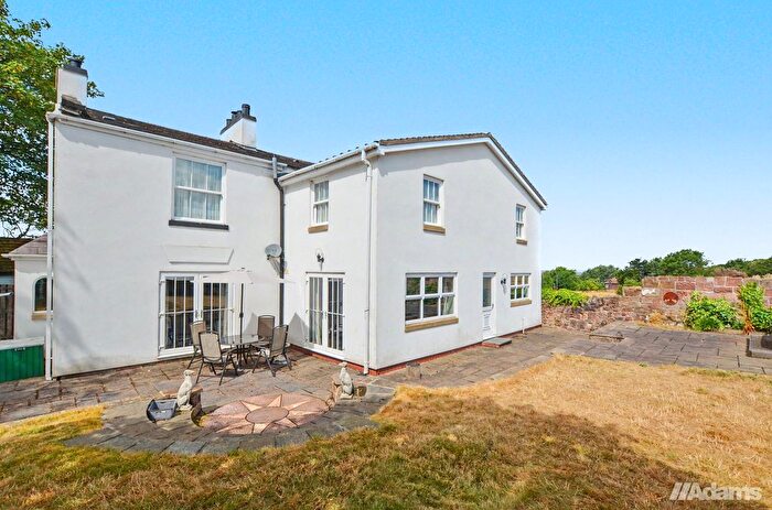 6 Bedroom Detached House For Sale In The Birches, Weston Road, Runcorn, WA7