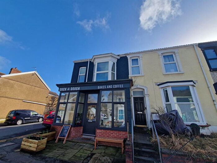 2 Bedroom Maisonette To Rent In Marlborough Road, Brynmill, SA2