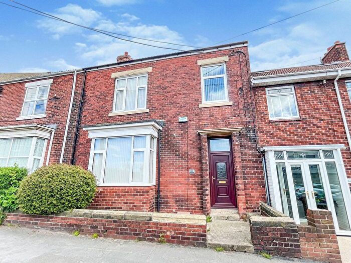 4 Bedroom Terraced House For Sale In North Road East, Wingate, TS28