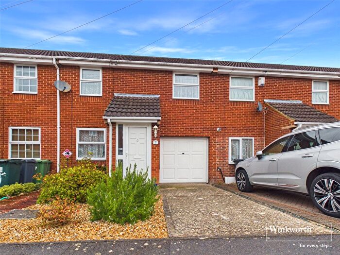 3 Bedroom Terraced House For Sale In Coalport Way, Tilehurst, Reading, Berkshire, RG30