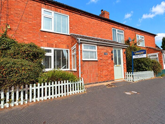 4 Bedroom Terraced House For Sale In High Street, Braunston, Northamptonshire, NN11