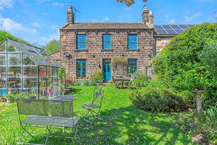 4 Bedroom Semi-Detached House For Sale In Old St. Clair Road, Otley, LS21