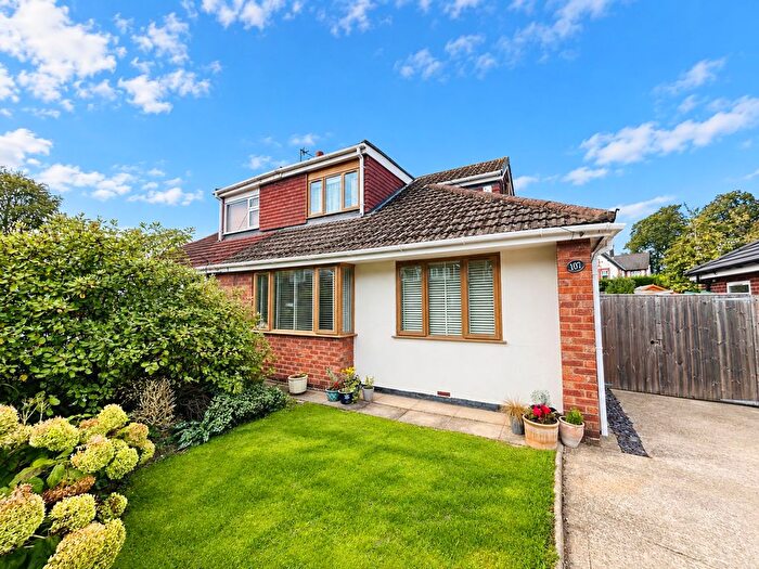 2 Bedroom Semi-Detached Bungalow For Sale In Albany Road, Lymm, WA13