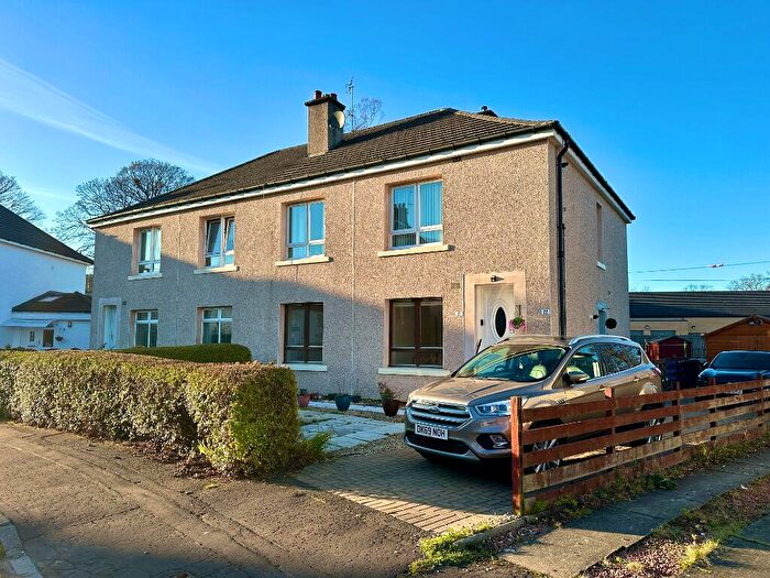 2 Bedroom Flat To Rent In Kirkton Crescent, Knightswood, Glasgow, G13