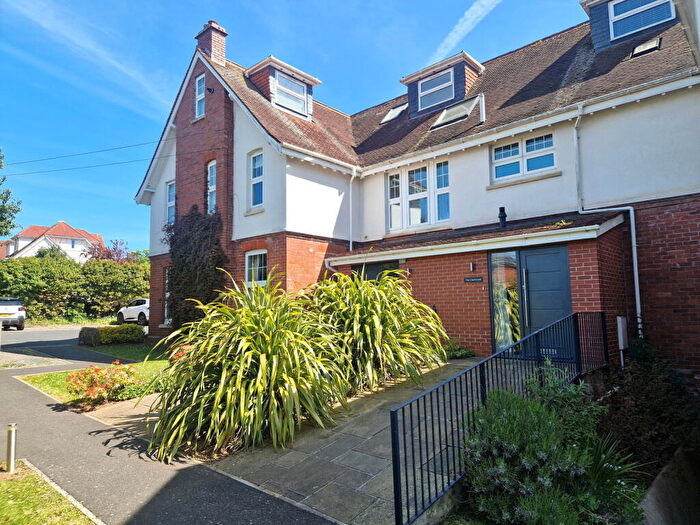 2 Bedroom Flat For Sale In Stevenstone Road, Exmouth, EX8