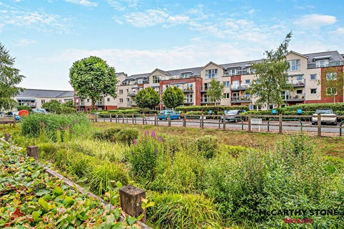 1 Bedroom Flat For Sale In Ellisfields Court, Mount Street, Taunton, TA1