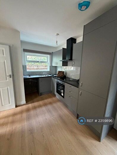 3 Bedroom Semi-Detached House To Rent In Elizabeth Way, Cambridge, CB4