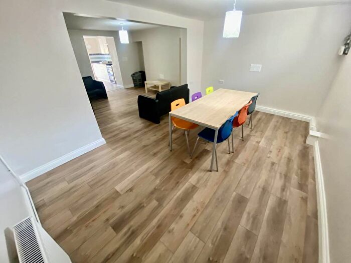 5 Bedroom Property To Rent In Westbury Street, Brynmill, Swansea, SA1