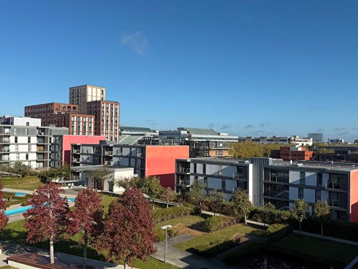 2 Bedroom Apartment To Rent In Sapphire House, Vizion, MK9