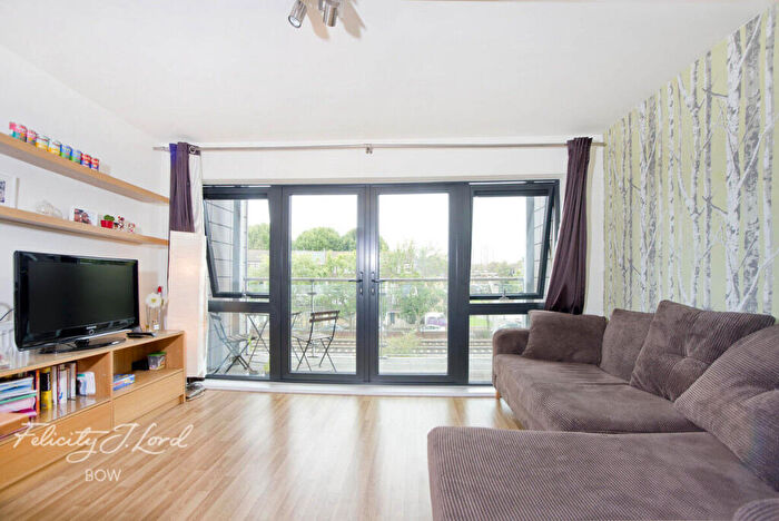 1 Bedroom Apartment To Rent In Mostyn Grove, London, E3