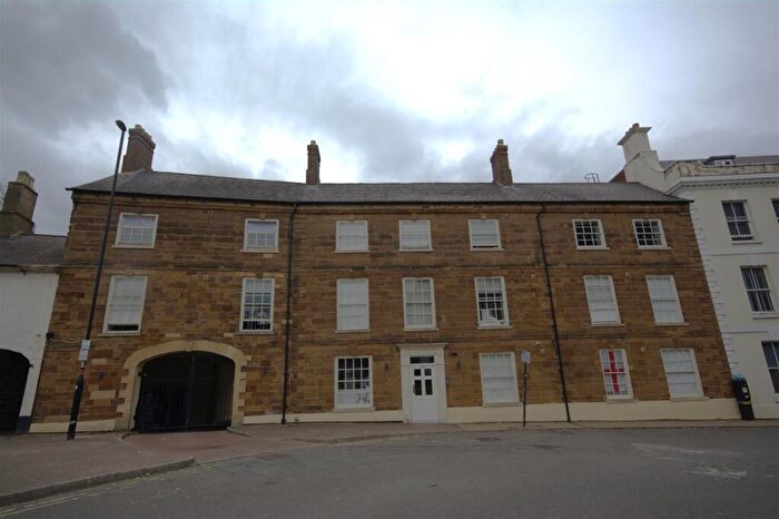 2 Bedroom Apartment To Rent In - Sheep Street, Town Centre, NN1