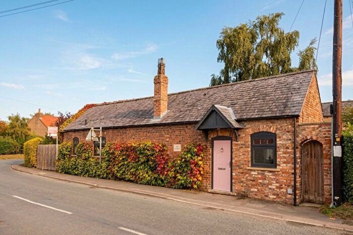 3 Bedroom Barn Conversion For Sale In Bielby, York, YO42