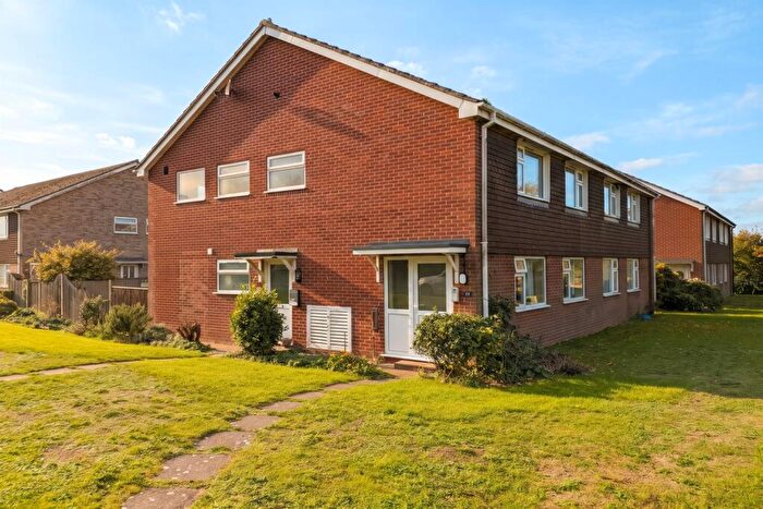 2 Bedroom Flat To Rent In Foreland Court, Foreland Court, St Margarets Bay, CT15
