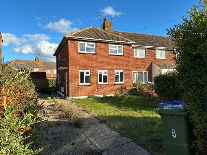 3 Bedroom End Of Terrace House For Sale In Queensway, Sheerness, Kent, ME12