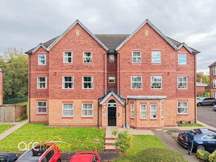 2 Bedroom Flat For Sale In Leigh Road, Atherton, M46