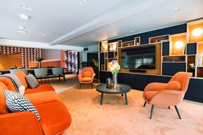 2 Bedroom Apartment To Rent In Solstice Apartments, Milton Keynes Milton Keynes, MK9