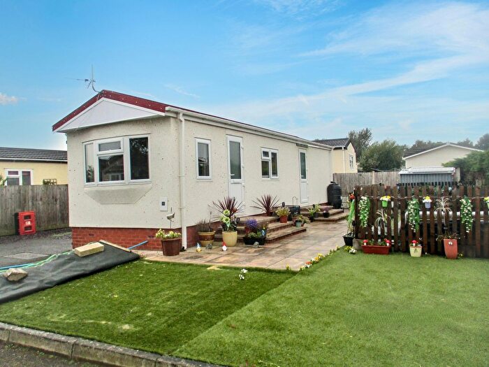1 Bedroom Mobile/park Home For Sale In Cherrytree Park, Empire Way, Gretna, DG16