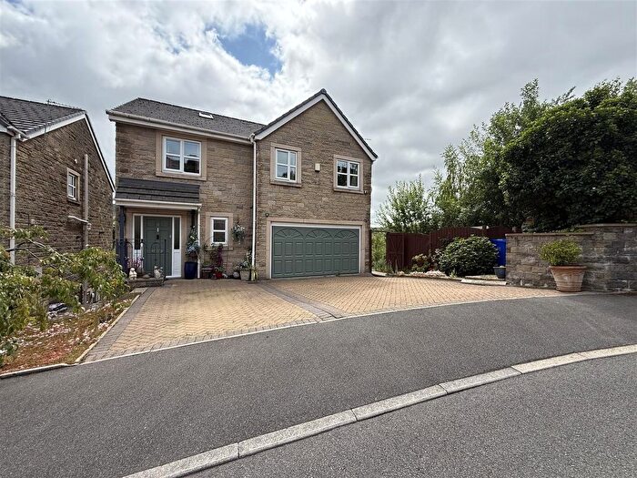4 Bedroom Detached House For Sale In Shires View, Mossley, OL5