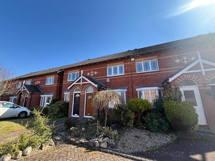 2 Bedroom House To Rent In Eldon Road, Macclesfield, SK10