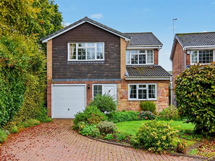 4 Bedroom Detached House For Sale In Chestnut Close, Duffield, Belper, Derbyshire, DE56