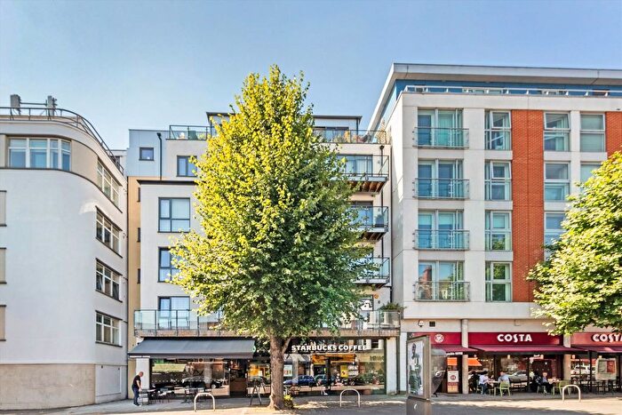 2 Bedroom Flat To Rent In Uxbridge Road, London, W5