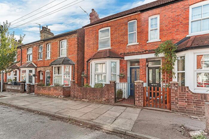 3 Bedroom Semi-Detached House For Sale In Dudley Street, Bedford, MK40