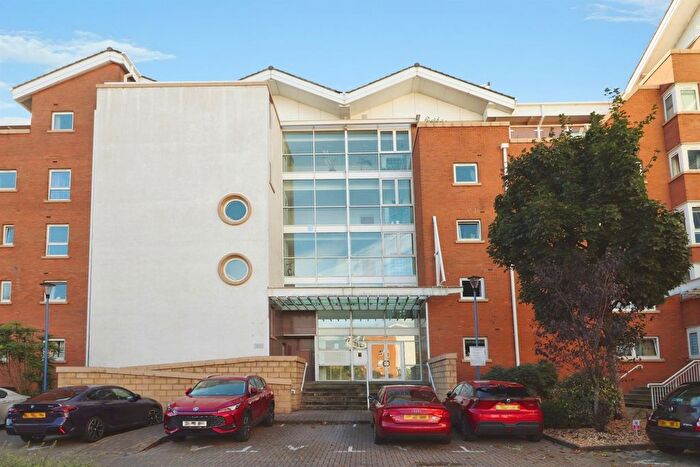 2 Bedroom Flat For Sale In Judkin Court, Cardiff, CF10