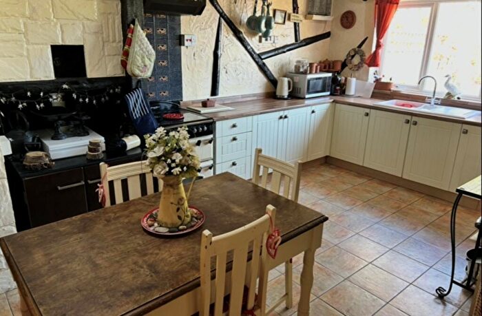 4 Bedroom Semi-Detached House For Sale In Hayhall Cottages, Boyton, Woodbridge, IP12