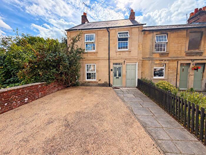 4 Bedroom House To Rent In Park Lane, SN15