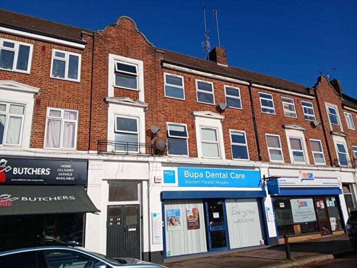 2 Bedroom Flat To Rent In Western Parade, Reigate, RH2