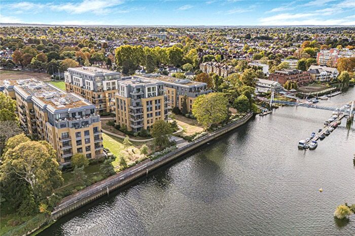 2 Bedroom Flat To Rent In Haymarket House, Teddington, TW11