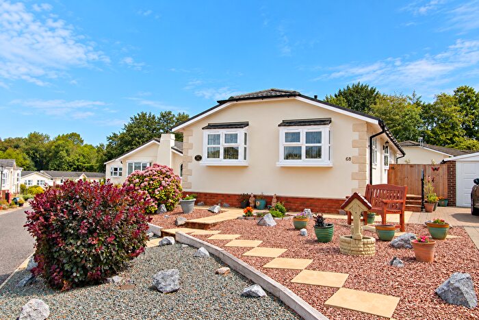 3 Bedroom Park Home For Sale In Willow View Park, Whimple, EX5