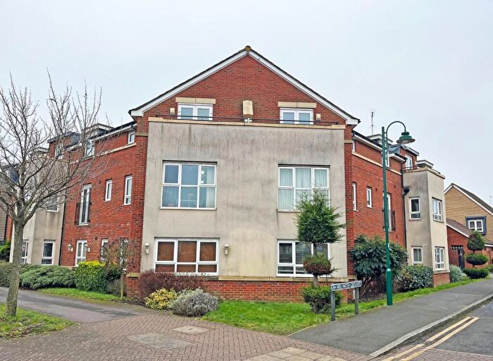 2 Bedroom Apartment For Sale In Mid Water Crescent, Hampton Vale, Peterborough, PE7