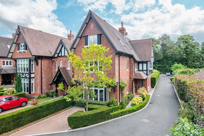 5 Bedroom Semi-Detached House For Sale In Cow Lane, Ashley, Altrincham, WA15